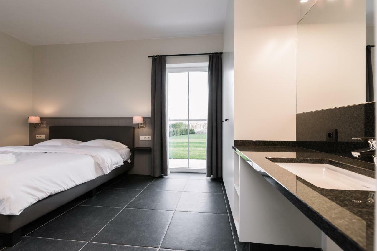 Duins Genot 5 Star Holiday Homes 30P & 40P - Indoorpool & Wellness Jabbeke  Exteriör bild